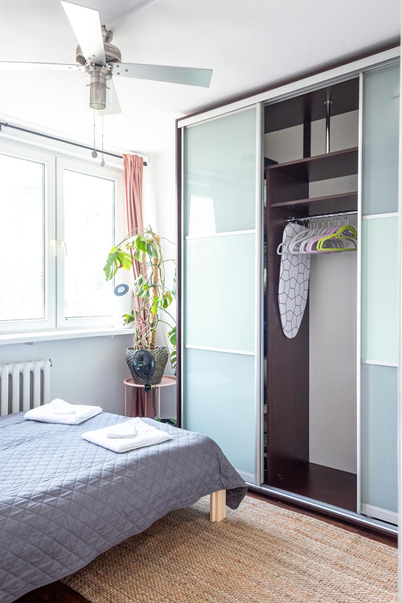 ורשה Iron Sunset Apartment מראה חיצוני תמונה
