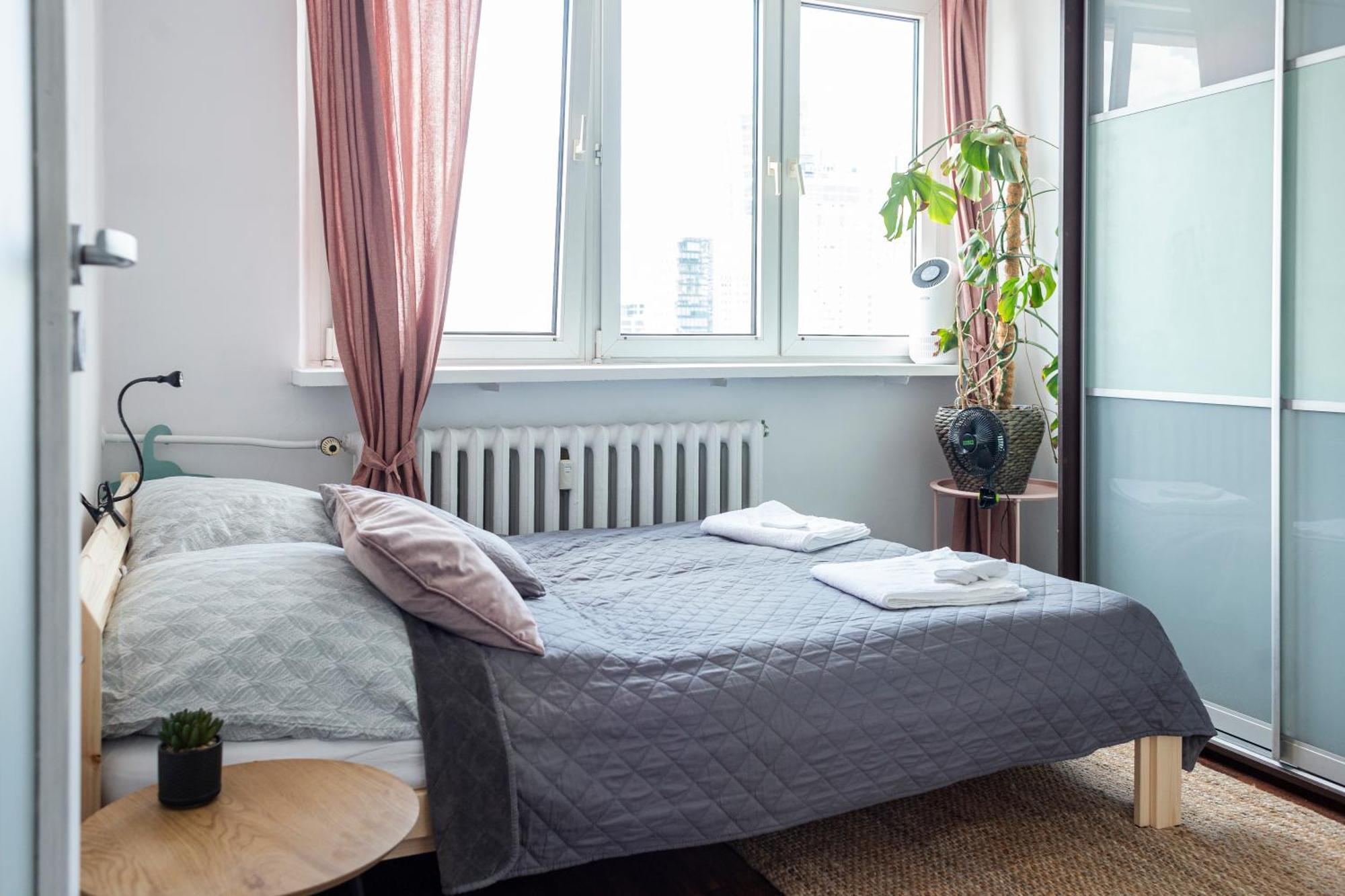 ורשה Iron Sunset Apartment מראה חיצוני תמונה